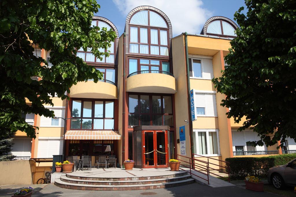 Hévíz Hotel Napsugar מראה חיצוני תמונה